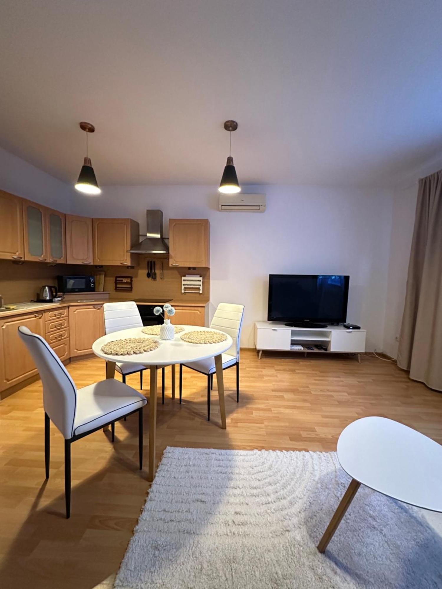Modern & Cozy Apartment Near Hockey & Football Arena Bratislava Exterior foto